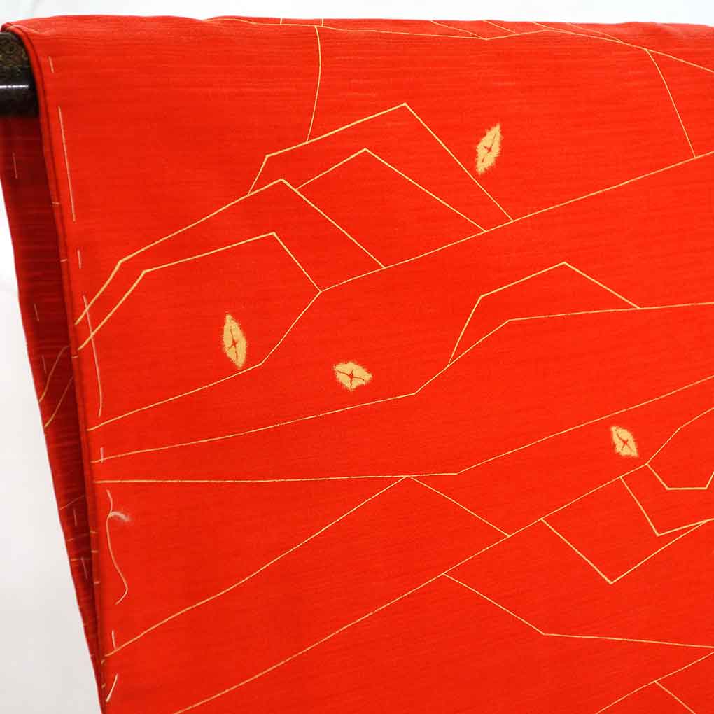 羽織 リサイクル着物 羽織丈75cm 裄63cm 袖丈43cm 袖幅33cm レディース 袷 抽象柄 裄Mサイズ 秋冬春用 正絹（シルク）オレンジ 未使用品 リメイク リユース【ランクS】