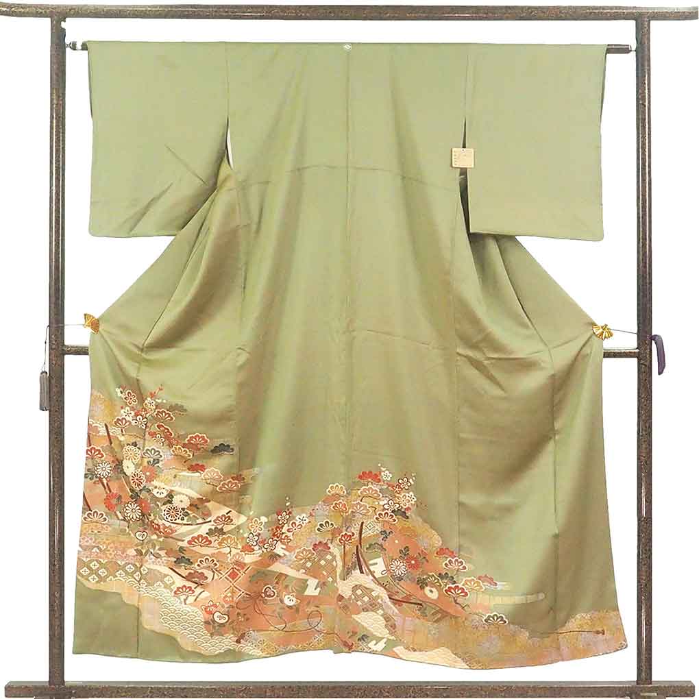 色留袖 リサイクル着物 身丈155cm 裄62cm 前幅24cm 後幅30cm 袖丈49cm 袖幅32cm レディース 袷 花柄 裄Sサイズ 秋冬春用 正絹（シルク）グリーン やや難 リメイク リユース【ランクB】
