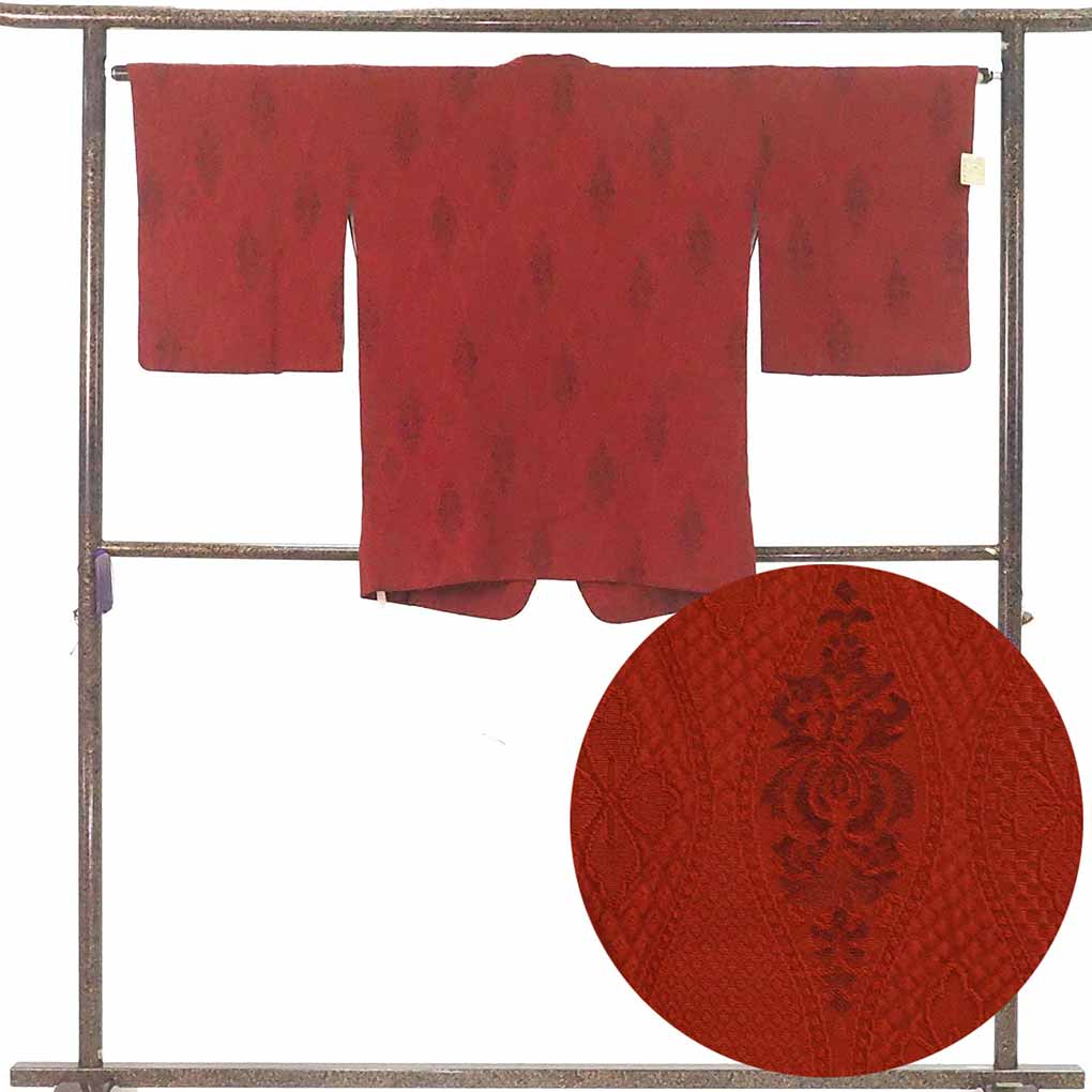 コート リサイクル着物 コート丈82cm 裄65cm 袖丈48cm 袖幅32cm レディース 袷 立涌 裄Mサイズ 秋冬春用 正絹(シルク)レッド 美品 リメイク リユース【ランクA】