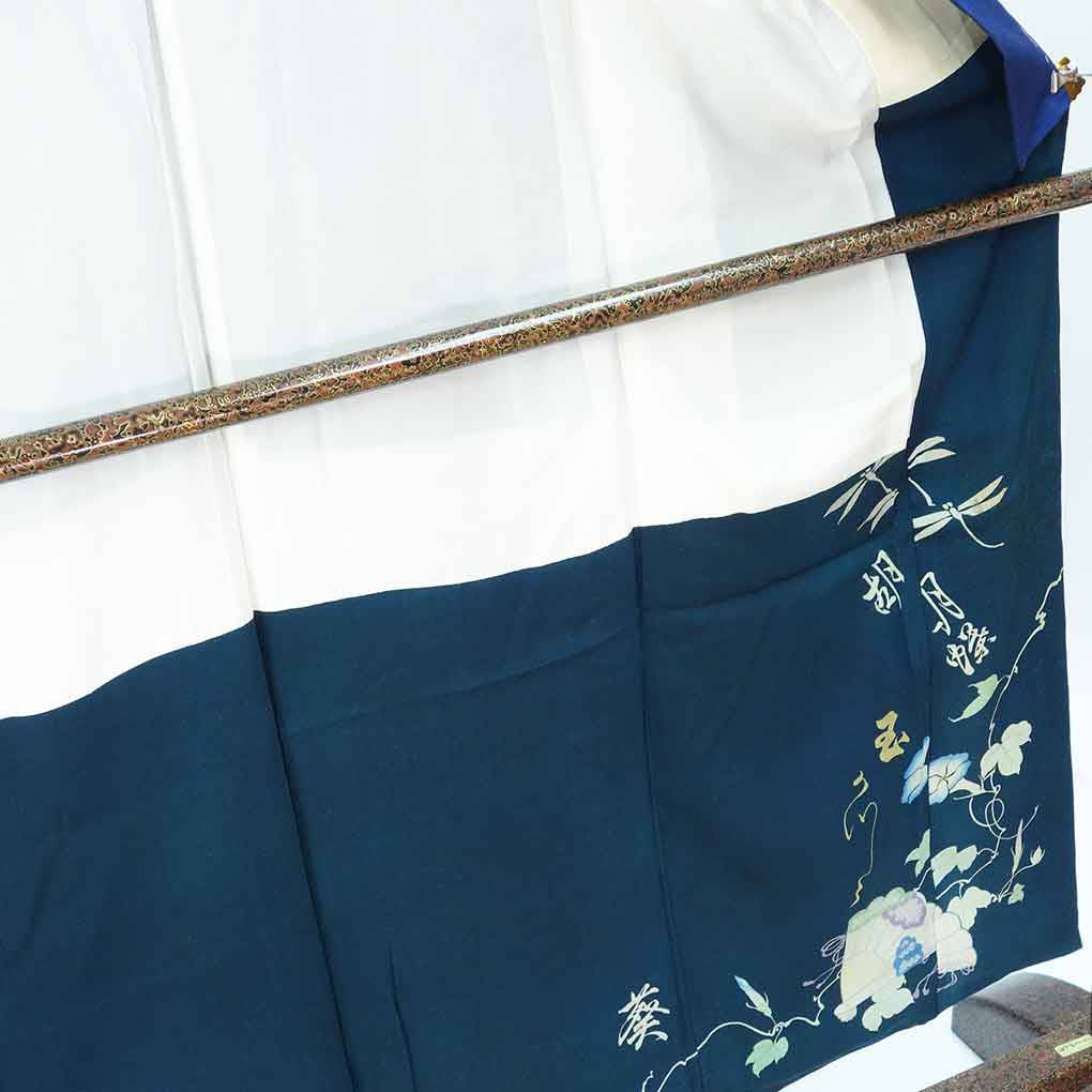 紬 リサイクル着物 身丈154cm 裄63cm 前幅24cm 後幅29cm 袖丈42cm 袖幅33cm レディース 袷 植物 裄Mサイズ 秋冬春用 正絹（シルク）ネイビー 未使用品 リメイク リユース【ランクS】