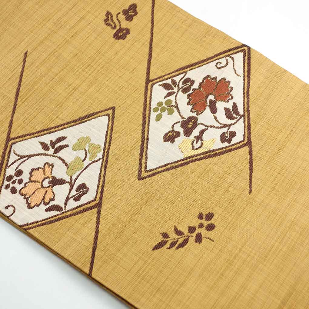 名古屋帯 リサイクル帯 幅30cm 長さ355cm レディース 花柄 秋冬春用 正絹(シルク)イエロー 美品 リメイク リユース【ランクA】