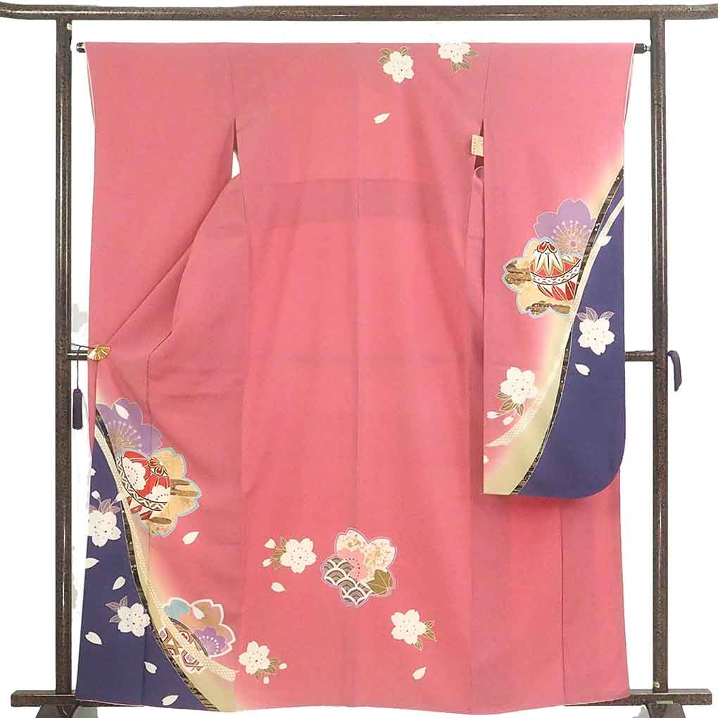 振袖 リサイクル着物 身丈162cm 裄64cm 前幅22.5cm 後幅28cm 袖丈108cm 袖幅33cm レディース 袷 桜 裄Mサイズ 秋冬春用 正絹（シルク）ピンク 美品 リメイク リユース【ランクA】