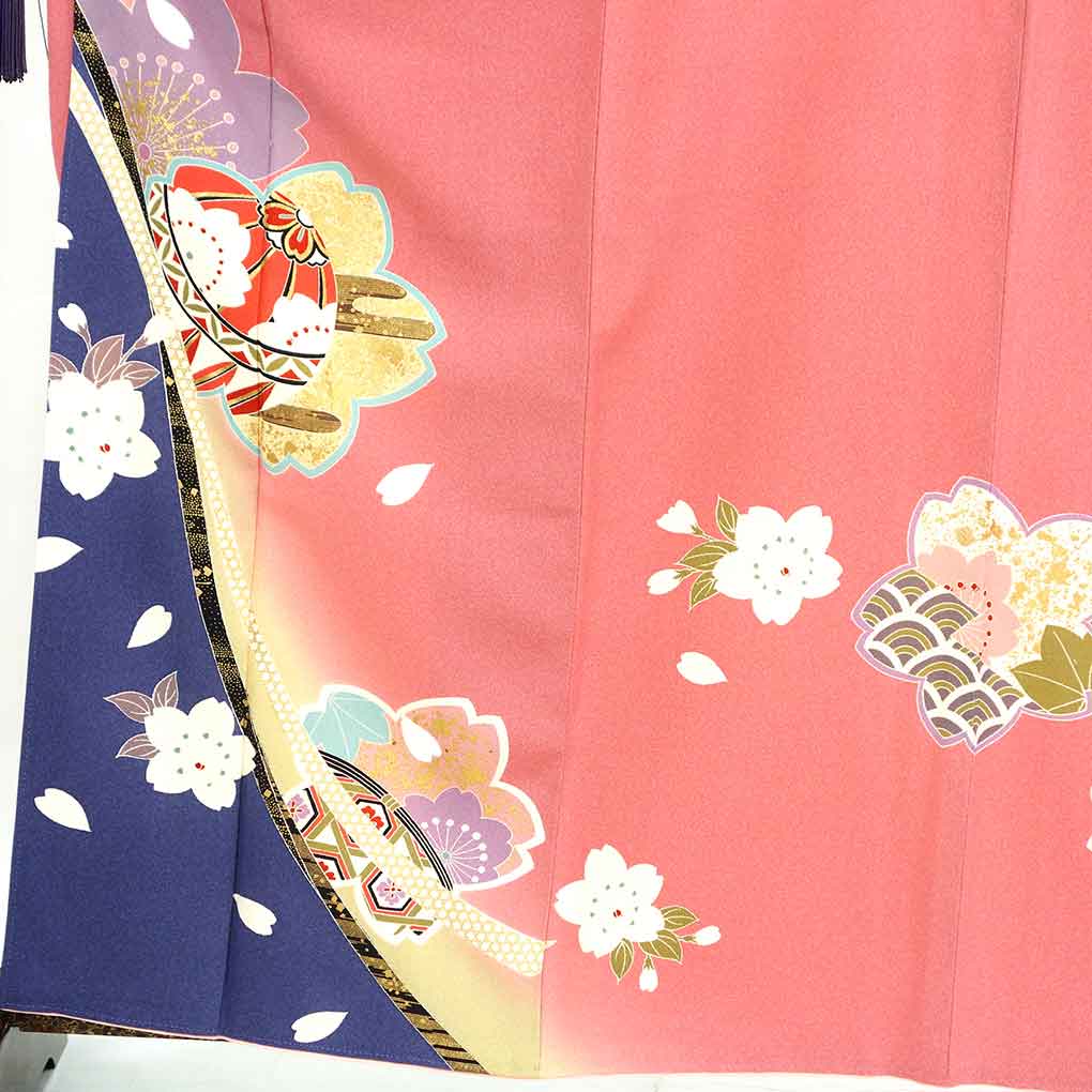 振袖 リサイクル着物 身丈162cm 裄64cm 前幅22.5cm 後幅28cm 袖丈108cm 袖幅33cm レディース 袷 桜 裄Mサイズ 秋冬春用 正絹（シルク）ピンク 美品 リメイク リユース【ランクA】