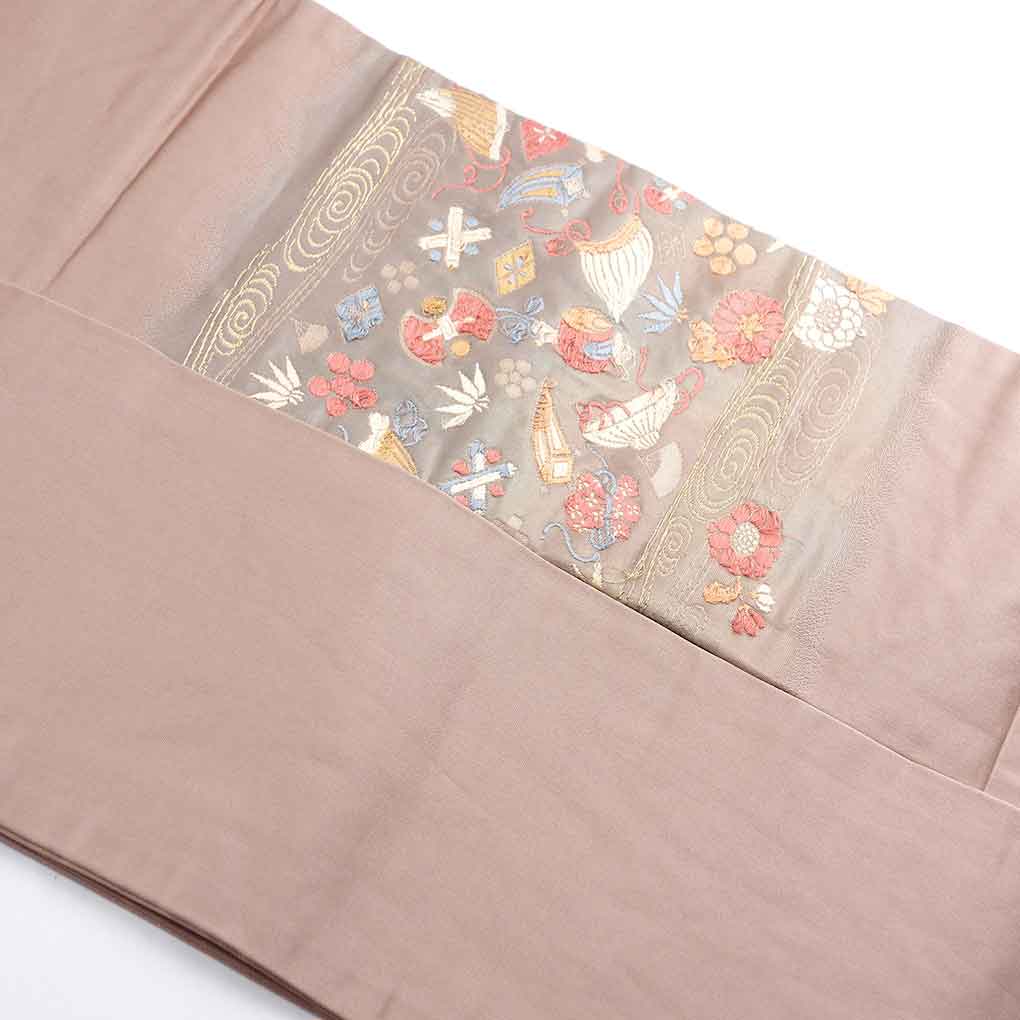 名古屋帯 リサイクル帯 幅32cm 長さ397cm レディース 宝尽くし 秋冬春用 正絹（シルク）ブラウン 美品 リメイク リユース【ランクA】