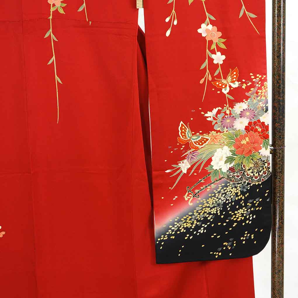 振袖 リサイクル着物 身丈165cm 裄66cm 前幅24cm 後幅30cm 袖丈106cm 袖幅33cm レディース 袷 花車 裄長 裄M-Lサイズ 秋冬春用 正絹(シルク)レッド トールサイズ 美品 リメイク リユース【ランクA】