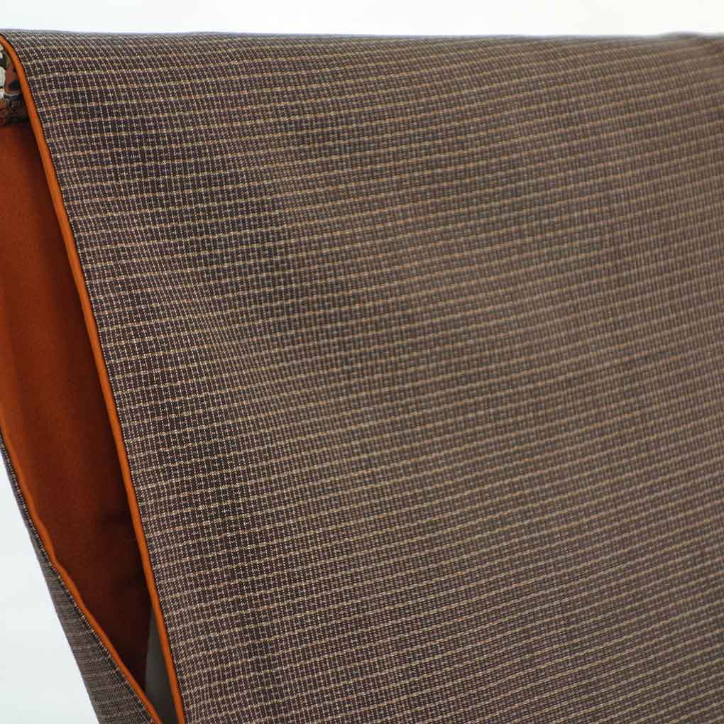 紬 リサイクル着物 身丈152cm 裄64cm 前幅21.5cm 後幅28cm 袖丈49cm 袖幅33cm レディース 袷 絣模様 裄Mサイズ 秋冬春用 正絹（シルク）ブラウン 美品 リメイク リユース【ランクA】