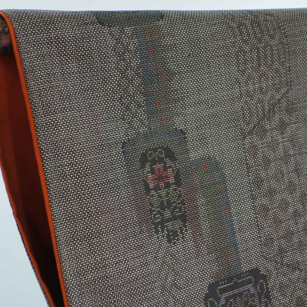 紬 リサイクル着物 身丈157cm 裄63cm 前幅23cm 後幅30cm 袖丈49cm 袖幅32cm レディース 袷 抽象柄 裄Mサイズ 秋冬春用 正絹(シルク)ブラウン 美品 大島紬 リメイク リユース【ランクA】