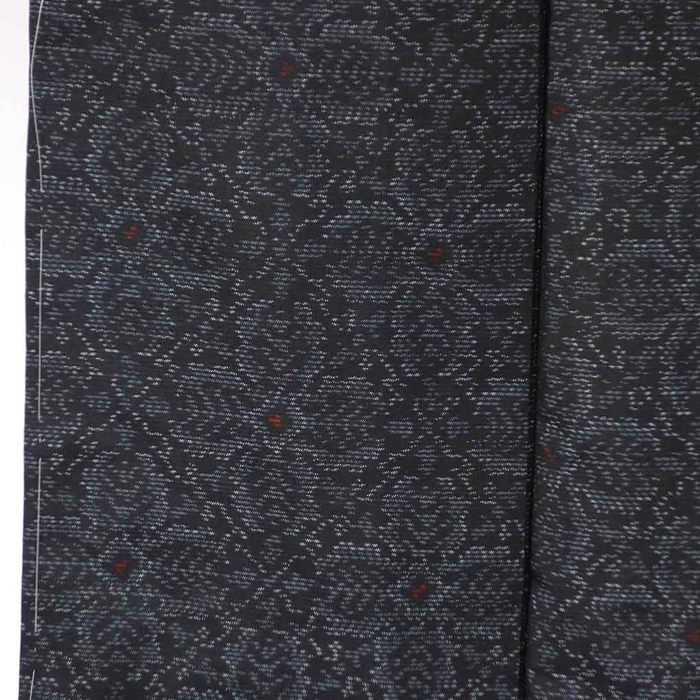 紬 リサイクル着物 身丈156cm 裄62.5cm 前幅26cm 後幅28cm 袖丈45cm 袖幅33cm レディース 袷 連続模様 裄Sサイズ 秋冬春用 正絹(シルク)ブラック 未使用品 リメイク リユース【ランクS】