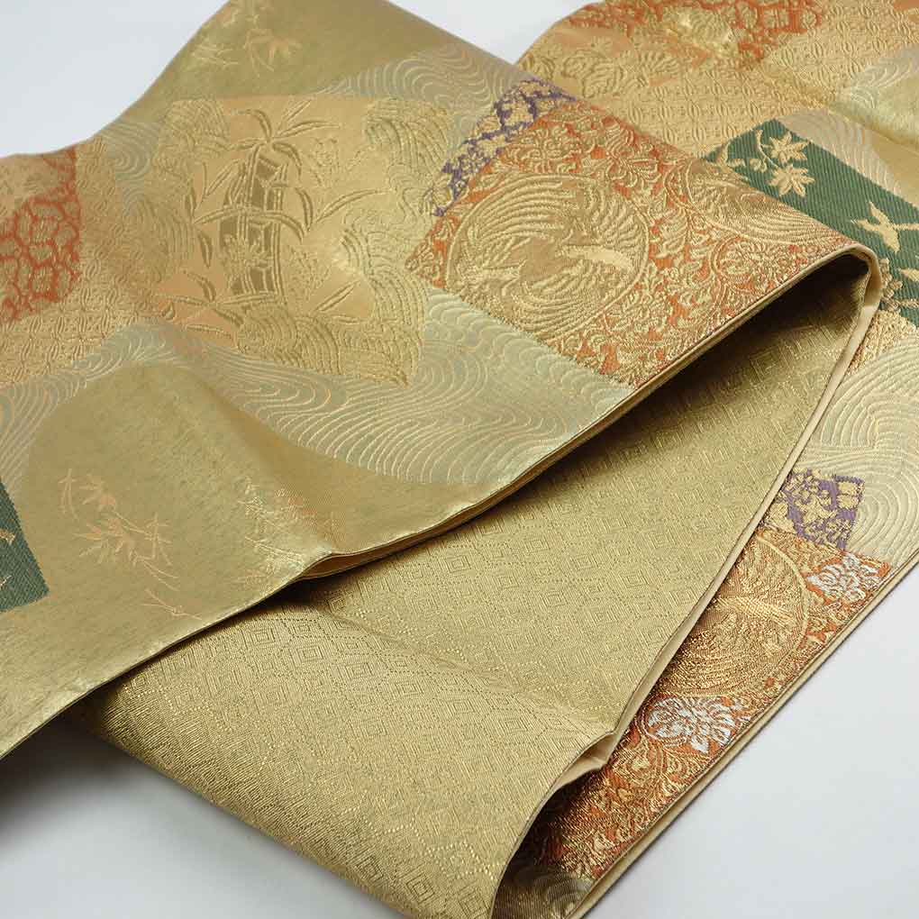 袋帯 リサイクル帯 幅31cm 長さ426cm レディース 連続模様 秋冬春用 正絹（シルク）ゴールド 未使用品 リメイク リユース【ランクS】