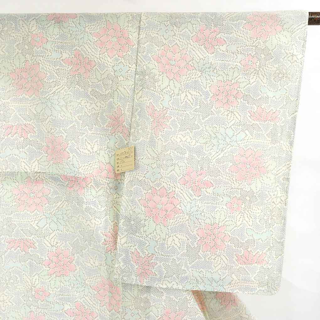 リサイクル 紬 着物 身丈155cm 裄62.6cm 前幅23cm 後幅29cm 袖丈57cm 袖幅32.5cm レディース 花柄 夏用 正絹(シルク)白地 美品 リサイクル リメイク リユース【ランクA】