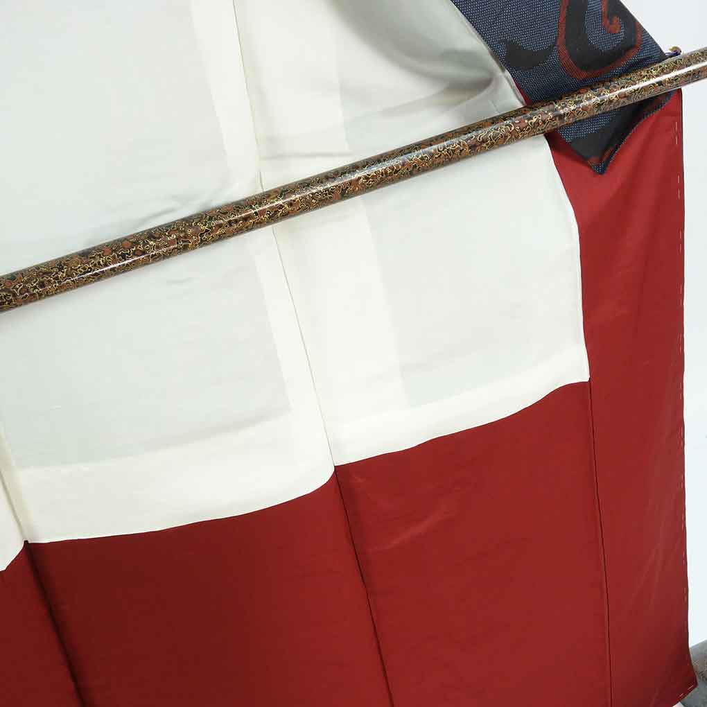紬 リサイクル着物 身丈165cm 裄64cm 前幅25.5cm 後幅30cm 袖丈49cm 袖幅32cm レディース 袷 連続模様 裄Mサイズ 秋冬春用 正絹（シルク）ネイビー トールサイズ 未使用品 リメイク リユース【ランクS】