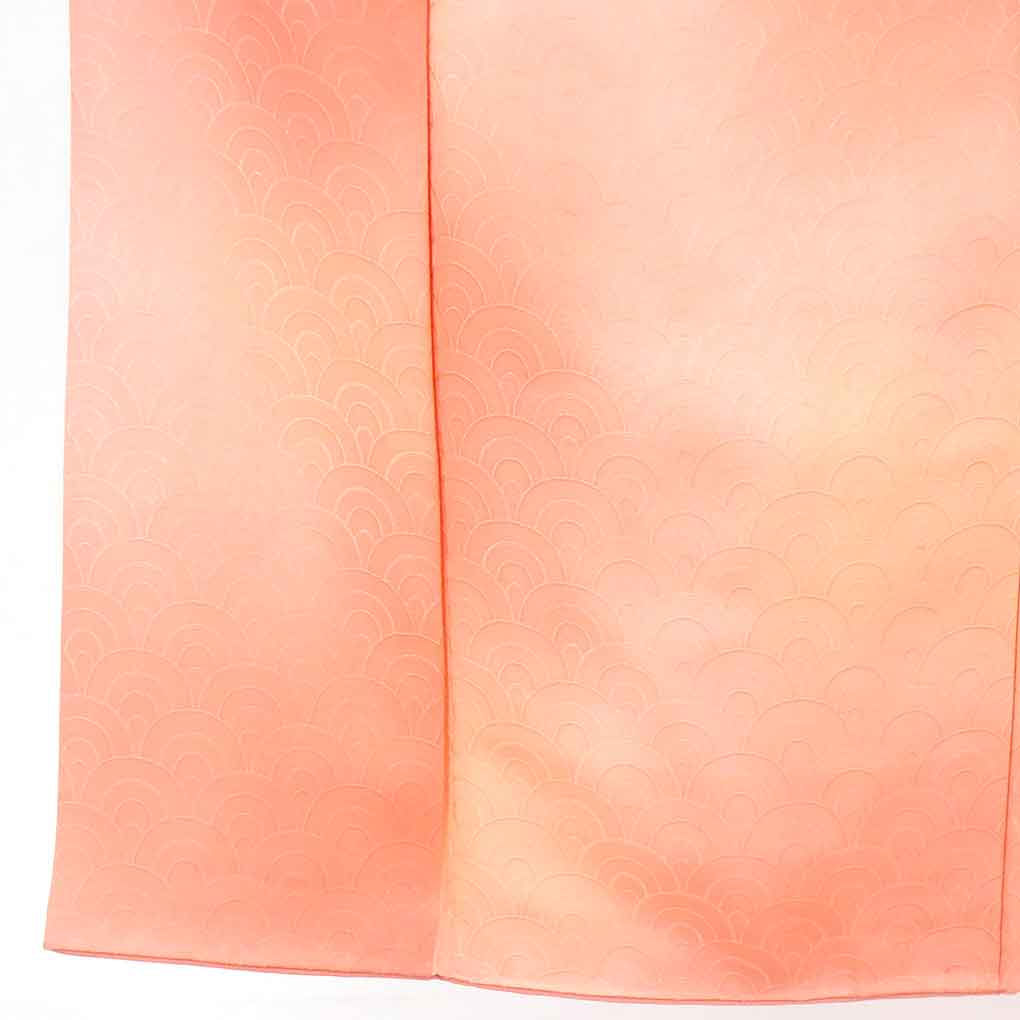 リサイクル 色無地 ピンク地 青海波 一方付 袷 正絹 レディース 秋冬春用 シルク ピンク 裄SSサイズ身丈146cm 裄60cm 前幅22cm 後幅29cm 袖丈52cm【ランクA】