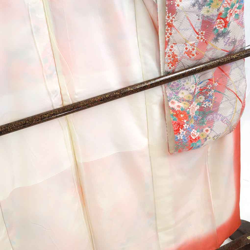 振袖 リサイクル着物 身丈155cm 裄66cm 前幅25cm 後幅28cm 袖丈104cm 袖幅33cm レディース 袷 花柄 裄長 裄M-Lサイズ 秋冬春用 正絹(シルク)ピンク 美品 リメイク リユース【ランクA】