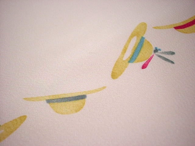 カジュアル・フォーマル兼用・ピンク地に帽子柄正絹長襦袢【新品】