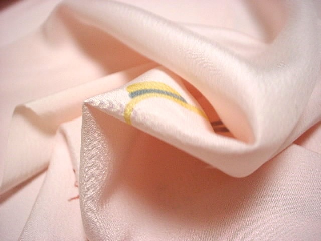 カジュアル・フォーマル兼用・ピンク地に帽子柄正絹長襦袢【新品】