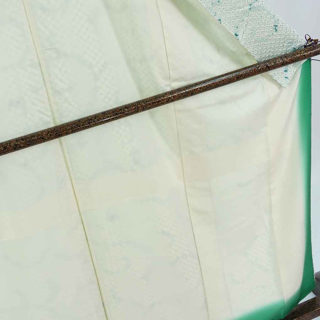 小紋 リサイクル着物 身丈160cm 裄63cm 前幅23cm 後幅29cm 袖丈45cm 袖幅32cm レディース 袷 絞り 裄Mサイズ 秋冬春用 正絹（シルク）ブルー やや難 リメイク リユース【ランクB】