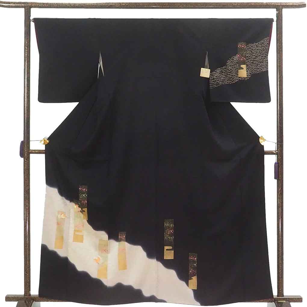 訪問着 リサイクル着物 身丈163cm 裄66cm 前幅23cm 後幅28cm 袖丈48cm 袖幅34cm レディース 袷 蝶柄 裄長 裄M-Lサイズ 秋冬春用 正絹（シルク）ブラック 美品 リメイク リユース【ランクA】