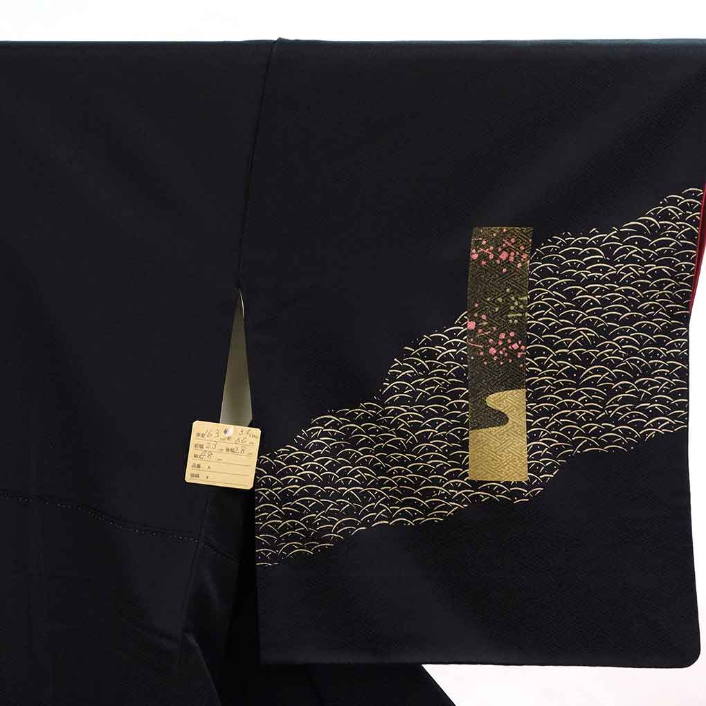 訪問着 リサイクル着物 身丈163cm 裄66cm 前幅23cm 後幅28cm 袖丈48cm 袖幅34cm レディース 袷 蝶柄 裄長 裄M-Lサイズ 秋冬春用 正絹（シルク）ブラック 美品 リメイク リユース【ランクA】