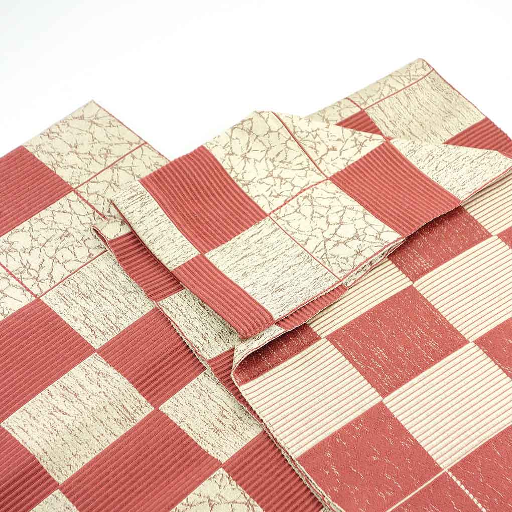名古屋帯 リサイクル帯 幅31cm 長さ370cm レディース 市松 秋冬春用 正絹（シルク）レッド 美品 リメイク リユース【ランクA】