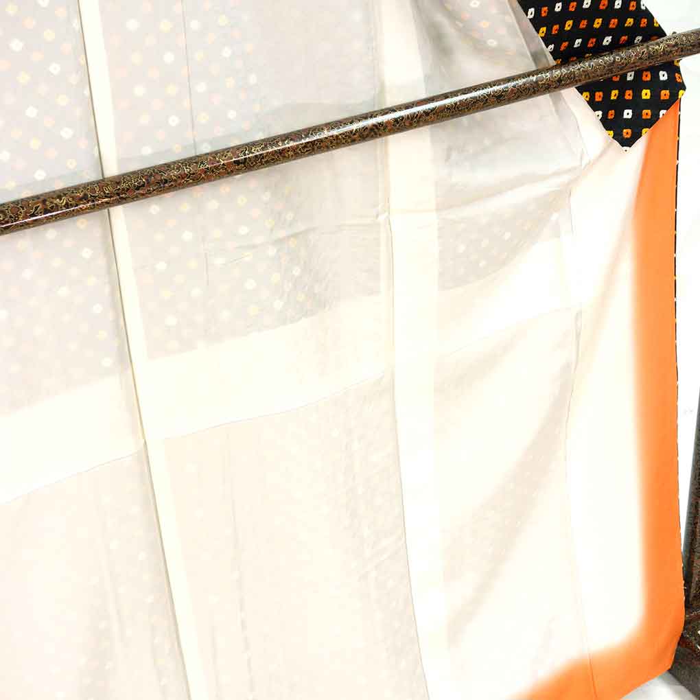 小紋 リサイクル着物 身丈168cm 裄66cm 前幅23cm 後幅30cm 袖丈49cm 袖幅33cm レディース 袷 絞り 裄長 裄M-Lサイズ 秋冬春用 正絹（シルク）ブラック トールサイズ 未使用品 リメイク リユース【ランクS】