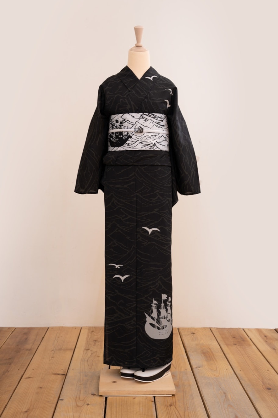 セオα夏着物・浴衣（船とカモメ/黒）　SAK-SK200323　