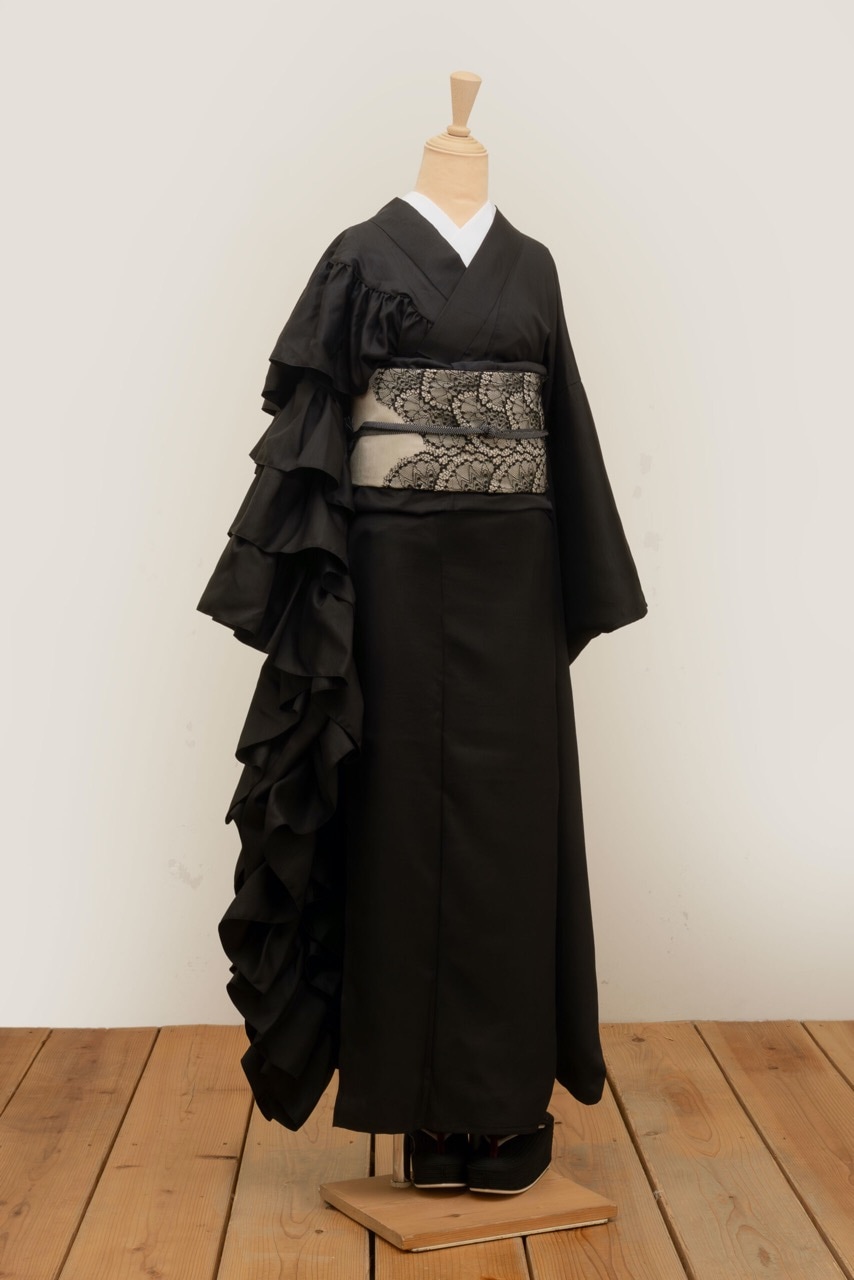 片袖フリル振袖(シャンタン・ブラック）　SAK-FKFK20260306