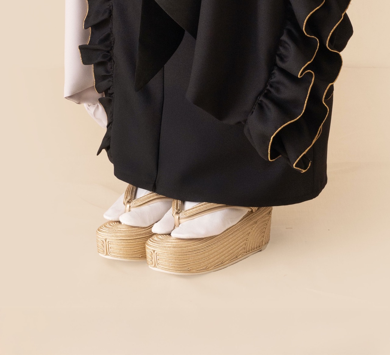 コード刺繍草履(ゴールド)　SAK- ks-09-m-gd