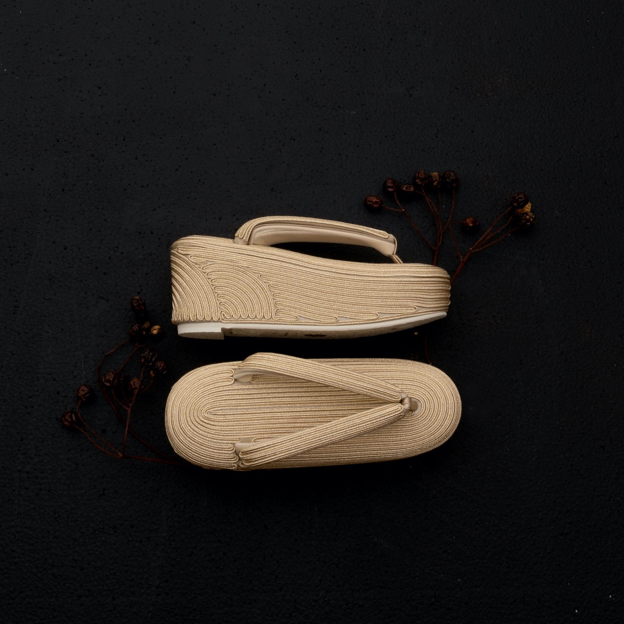 コード刺繍草履(ゴールド)　SAK- ks-09-m-gd