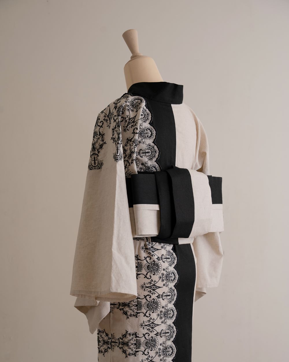 半幅帯　タック（アイボリー×ブラック）　SAK-HNOT200532　即納品