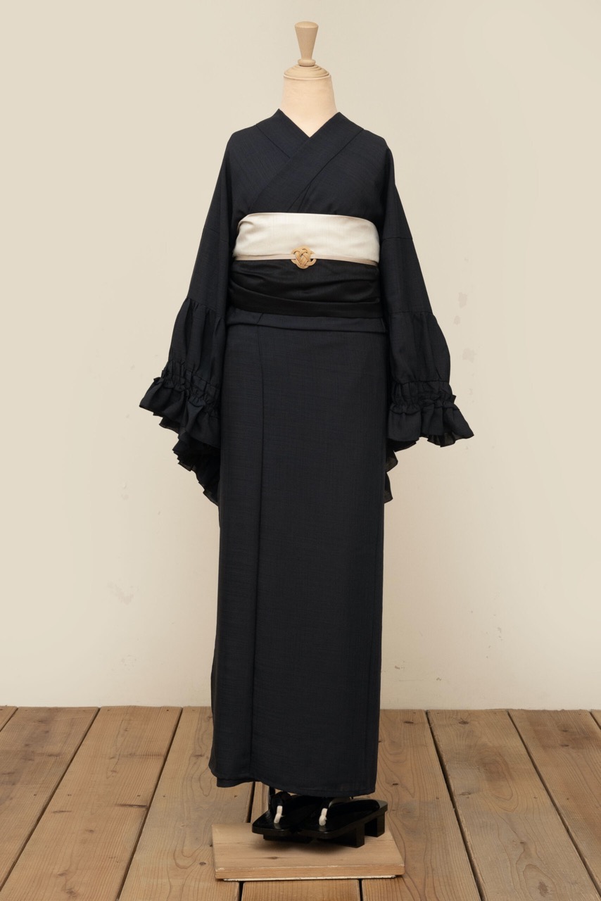 シャーリングフリル着物/カンパニュラ（紺）　SAK-KMSFC20250802