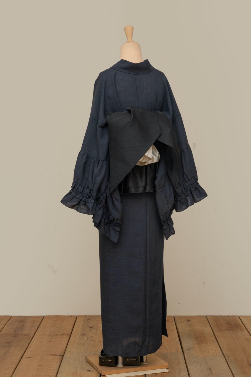 シャーリングフリル着物/カンパニュラ（紺）　SAK-KMSFC20250802