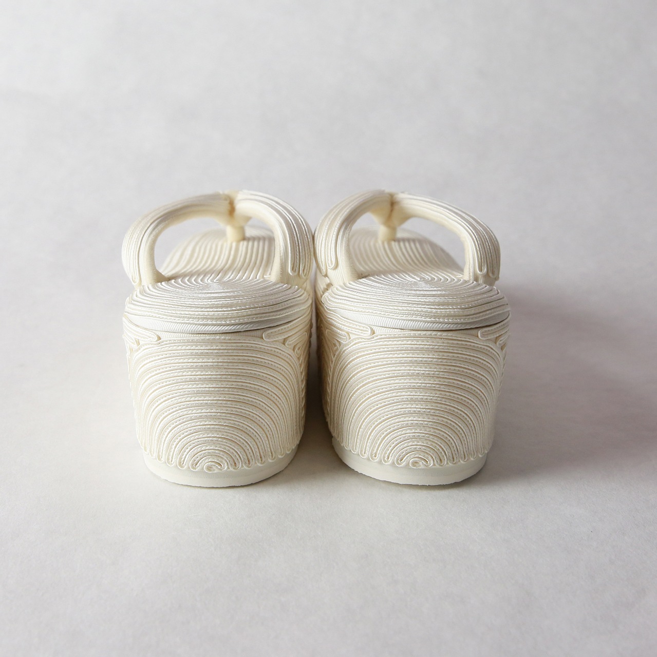 コード刺繍草履(アイボリー)  SAK-ks-01-2