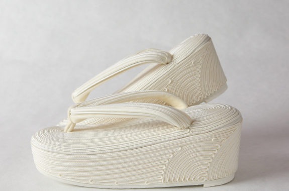 コード刺繍草履(アイボリー)  SAK-ks-01-2