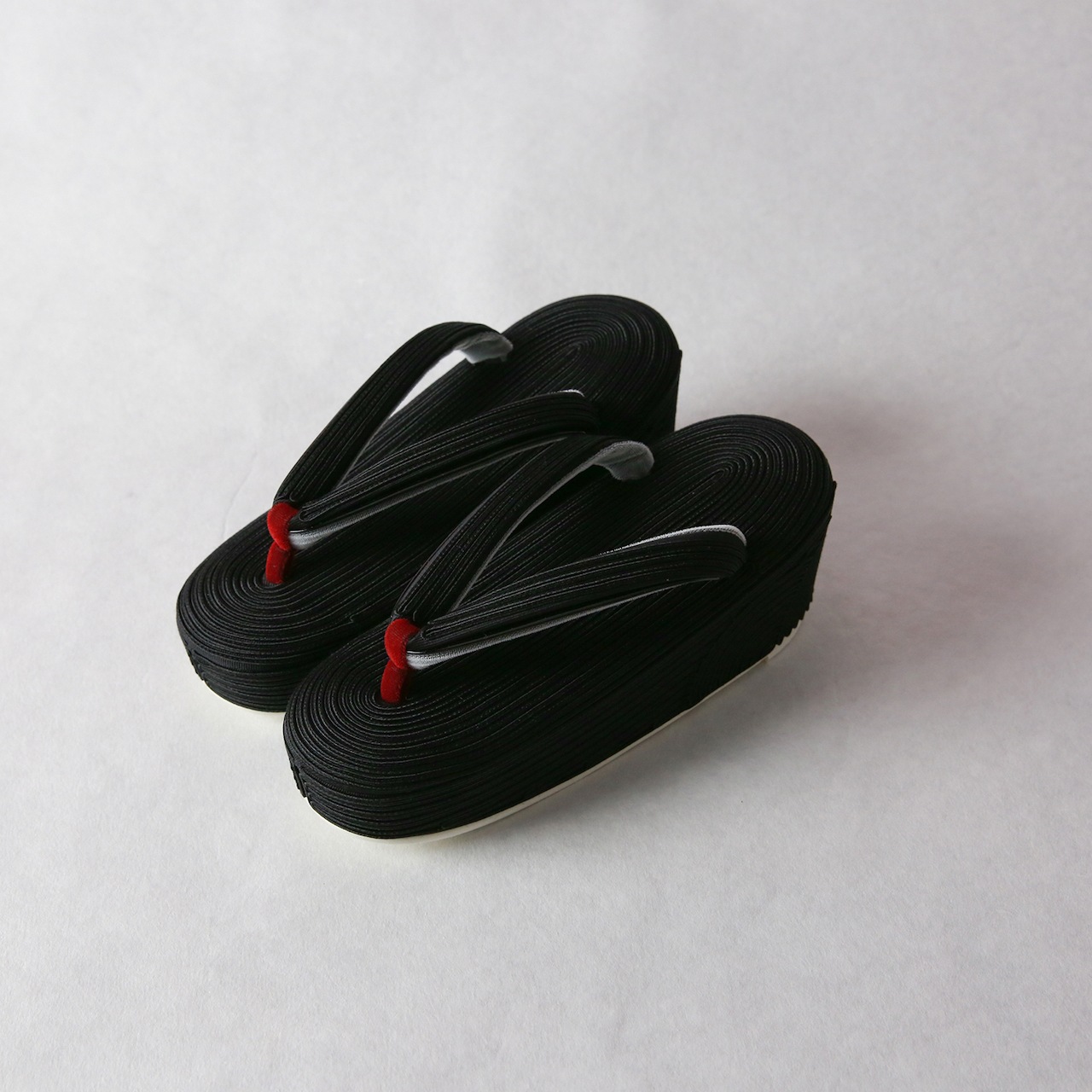 コード刺繍草履(ブラック) SAK-ks-01-1