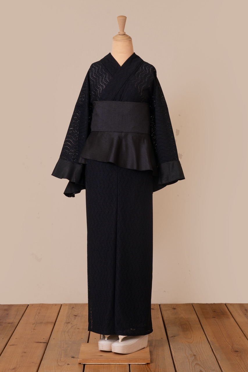 SAK-KMCFT20250611　クロス着物　フリルトップス（波レース・ブラック）　