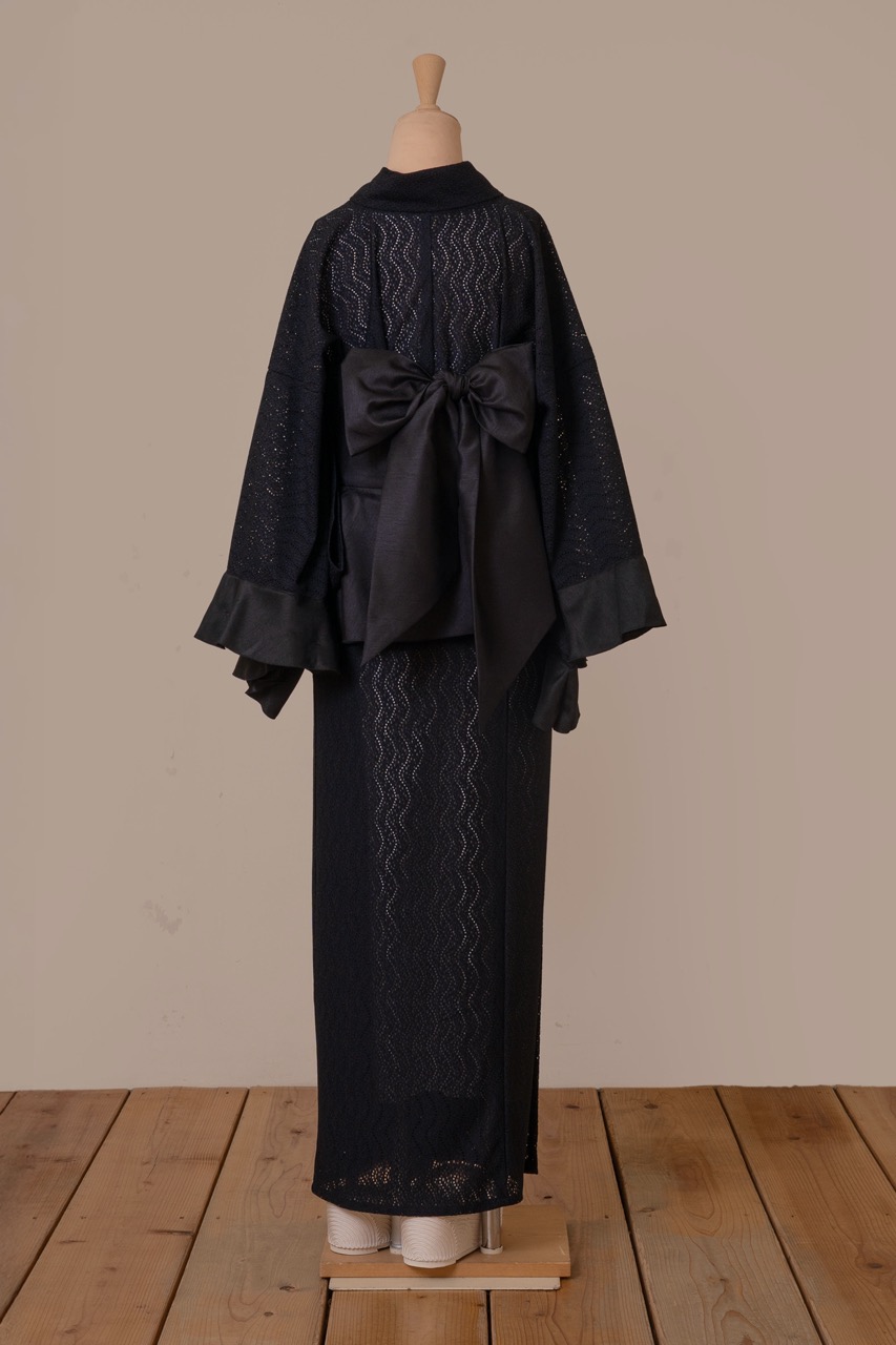 SAK-KMCFT20250611　クロス着物　フリルトップス（波レース・ブラック）　