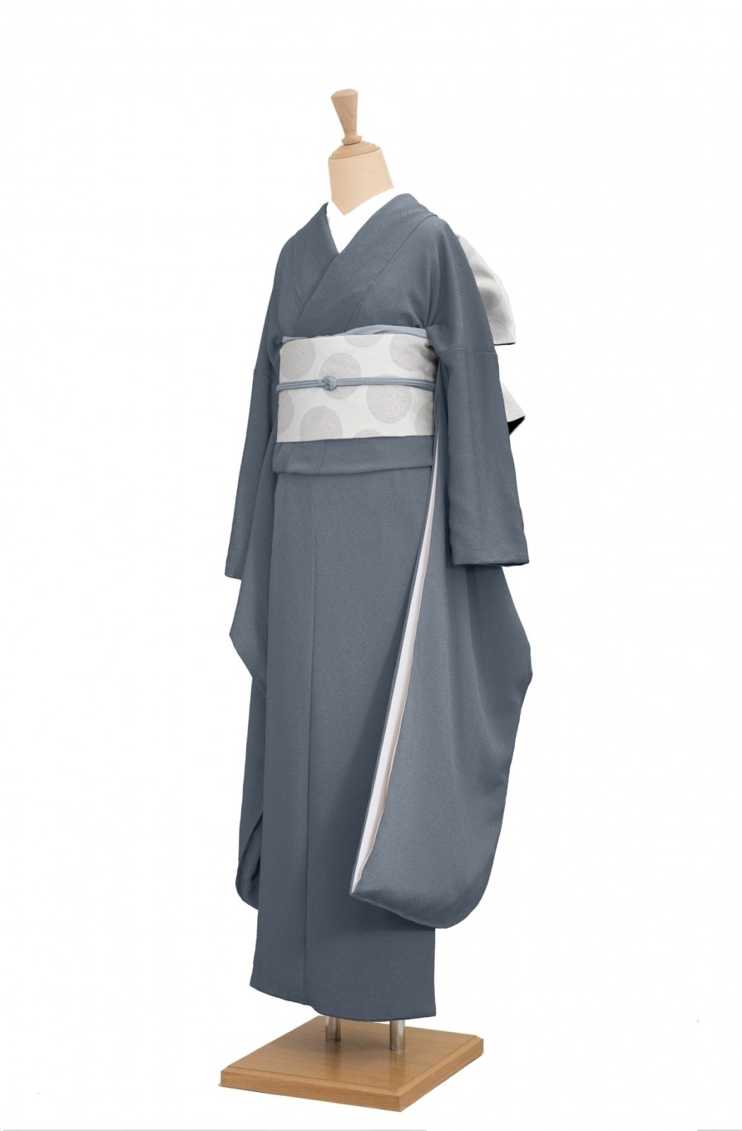 M5113★ 着物淡雪★ 振袖 ★ 裄長サイズ　ポリエステル　一つ紋無地振袖 無地きもの・振袖 鉛色 | 着物・帯,振袖 | ゴフクヤサン・ドットコム