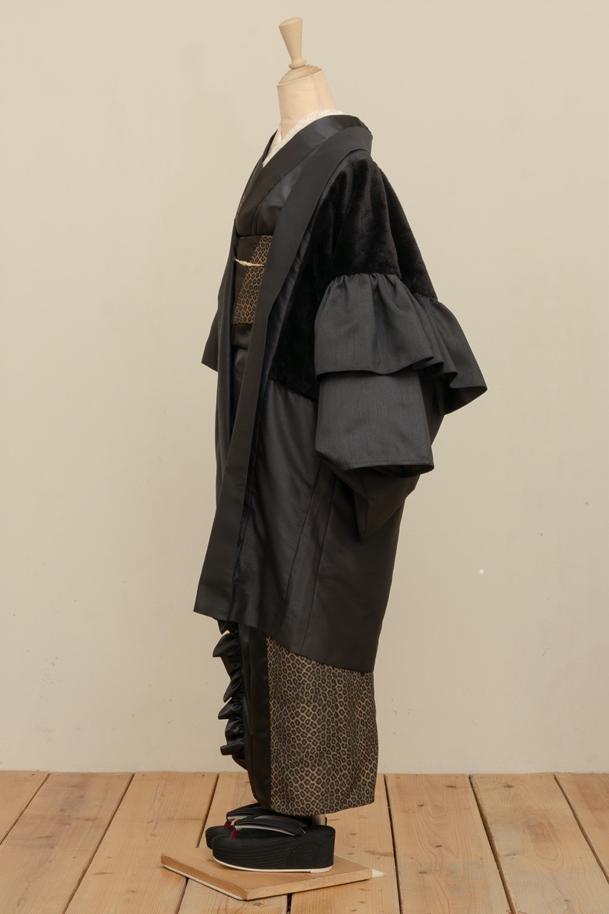 ボアフリル羽織コート（シャンタン・ブラック）SAK-FHAC 20251225