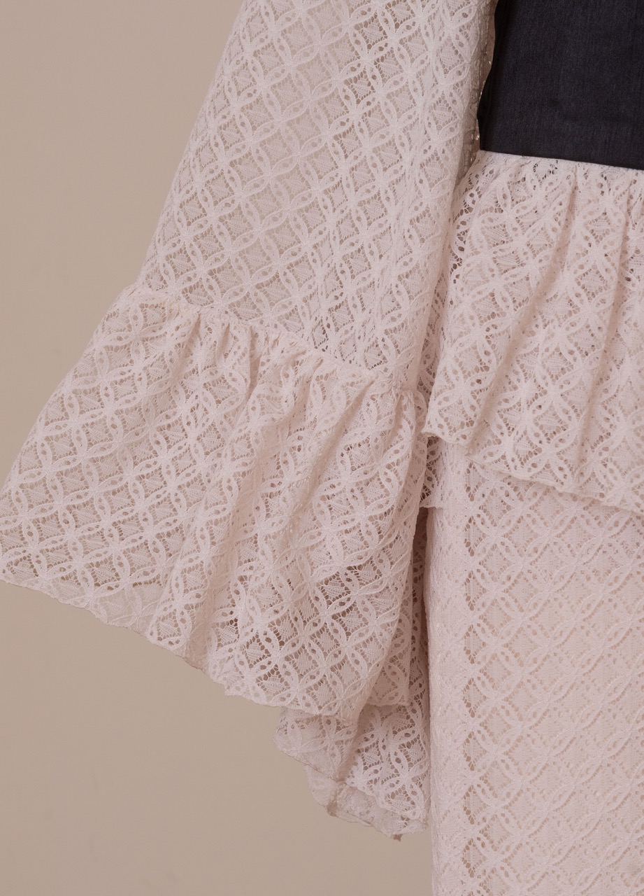 SAK-KMCFS20250613　クロス着物　フリルスカート（ラッセルレース・エクリュ）