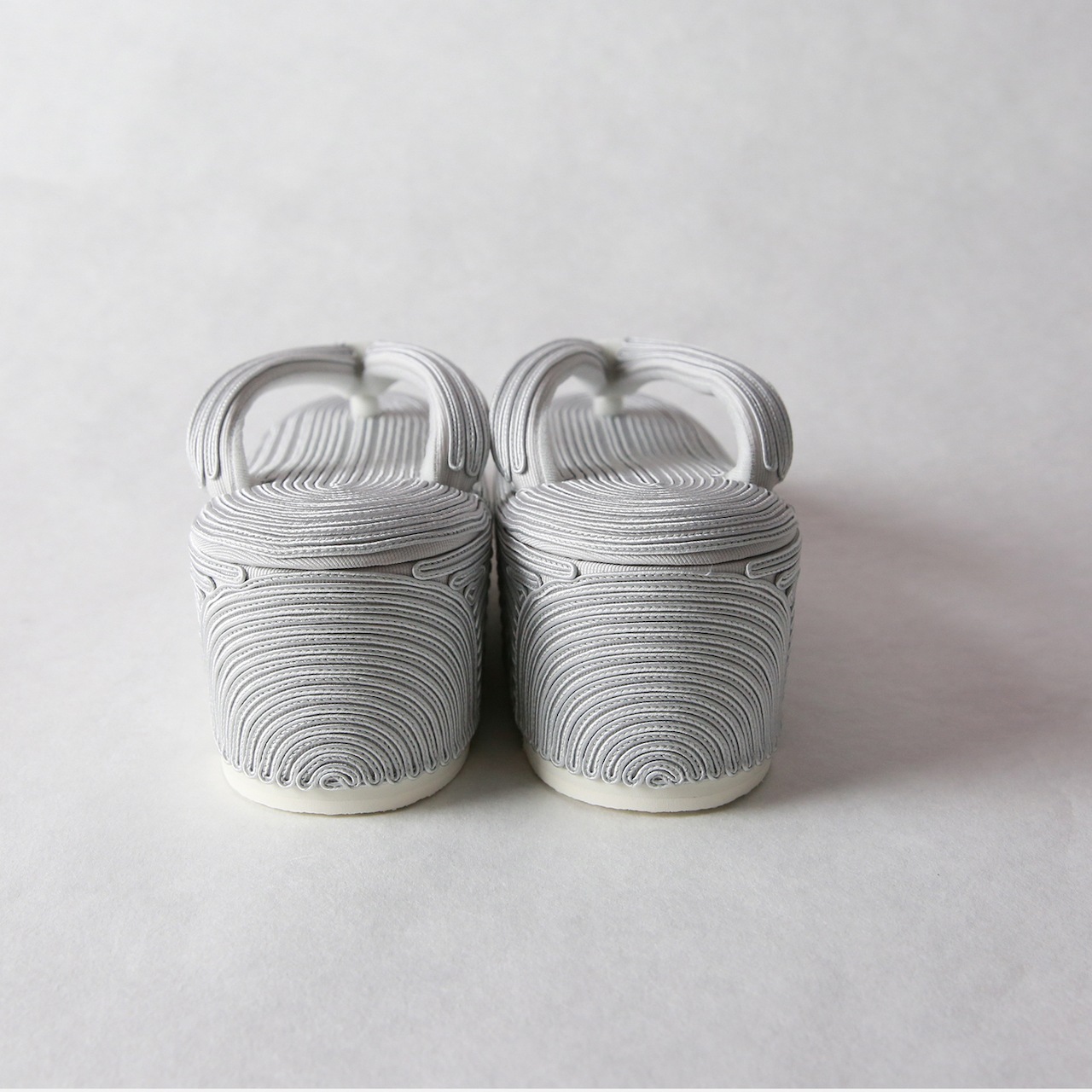 コード刺繍草履(シルバー) 　SAK-ks-01-3