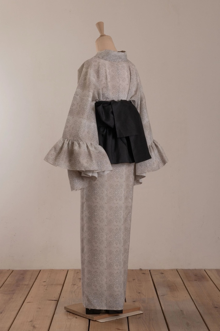 SAK-KMCFS20240323　クロス着物　フリルスカート（アンティークホワイトレース柄）