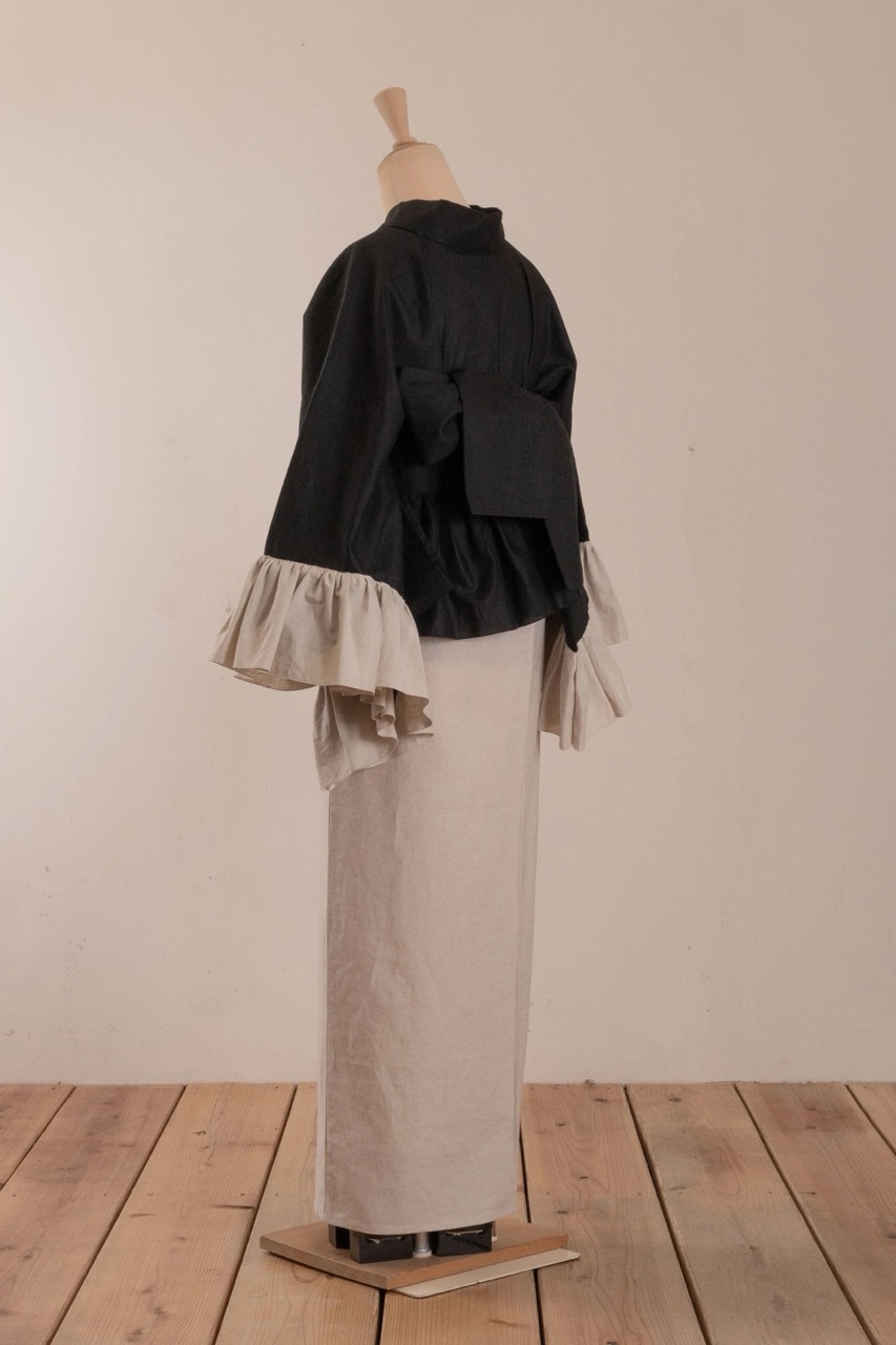 SAK-KMCFT20240321　クロス着物　フリルトップス（バイカラー・ブラック）
