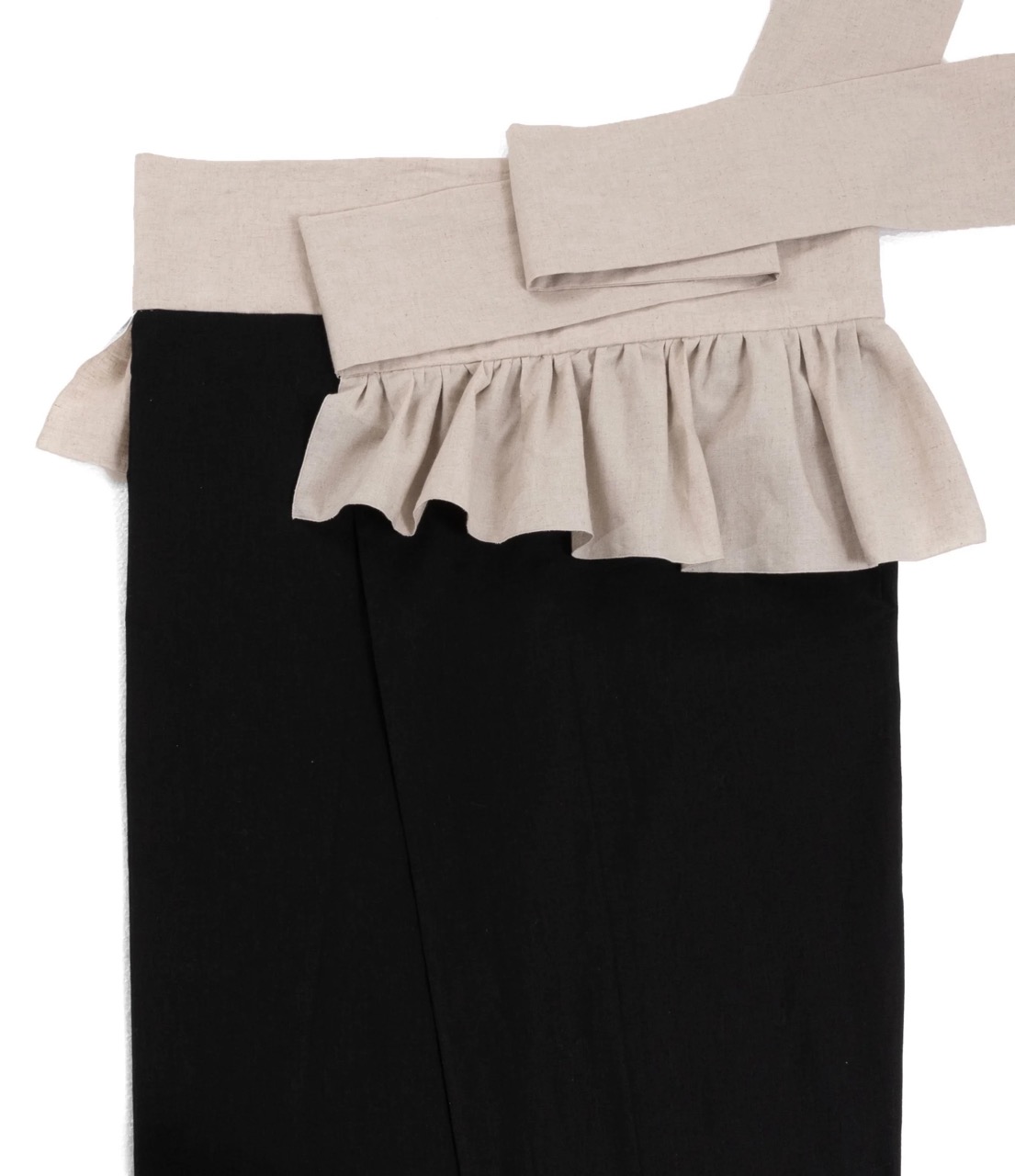 SAK-KMCFS20240321　クロス着物　フリルスカート（バイカラー・ブラック）