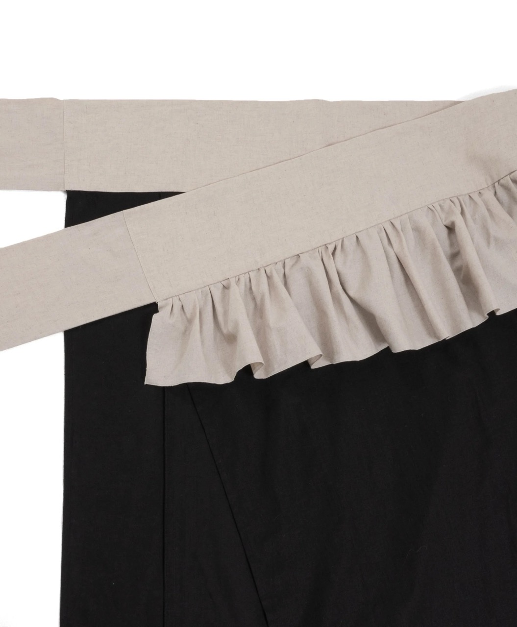 SAK-KMCFS20240321　クロス着物　フリルスカート（バイカラー・ブラック）