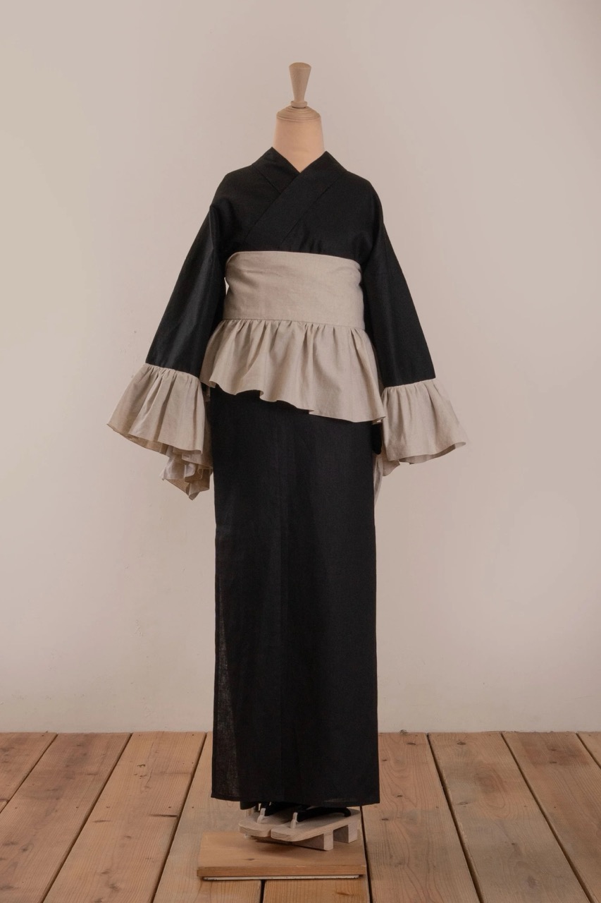 SAK-KMCFS20240321　クロス着物　フリルスカート（バイカラー・ブラック）