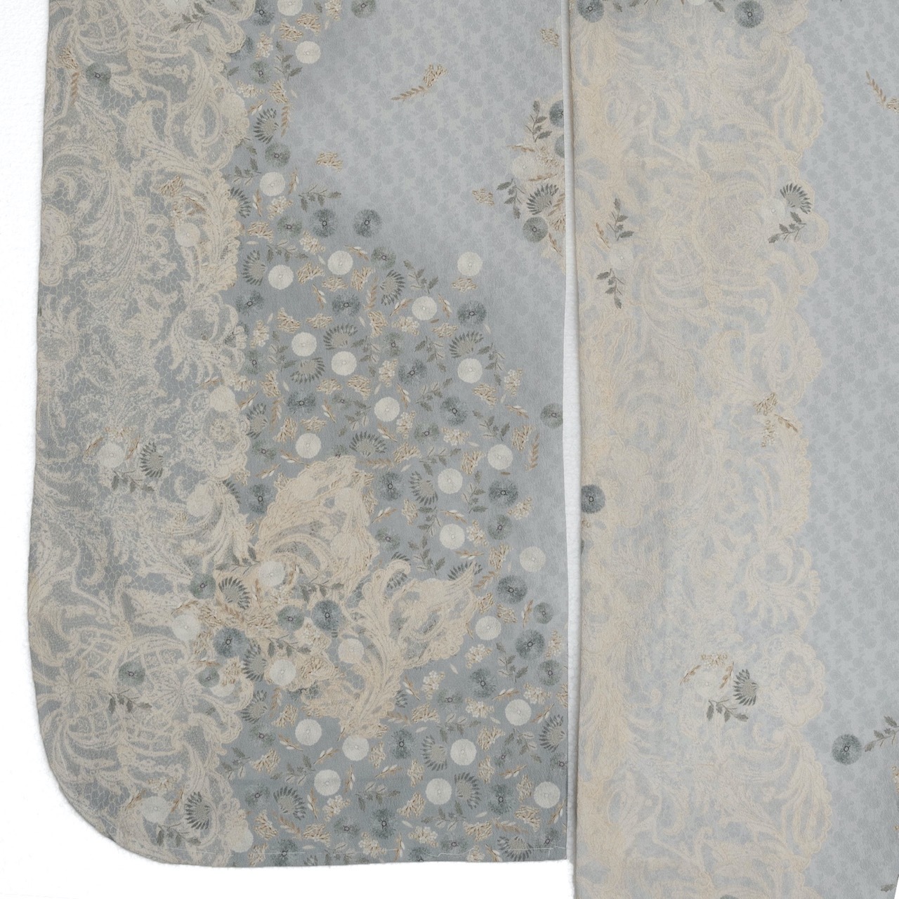 振袖　in full bloom　グレー　SAK-SMKF260201