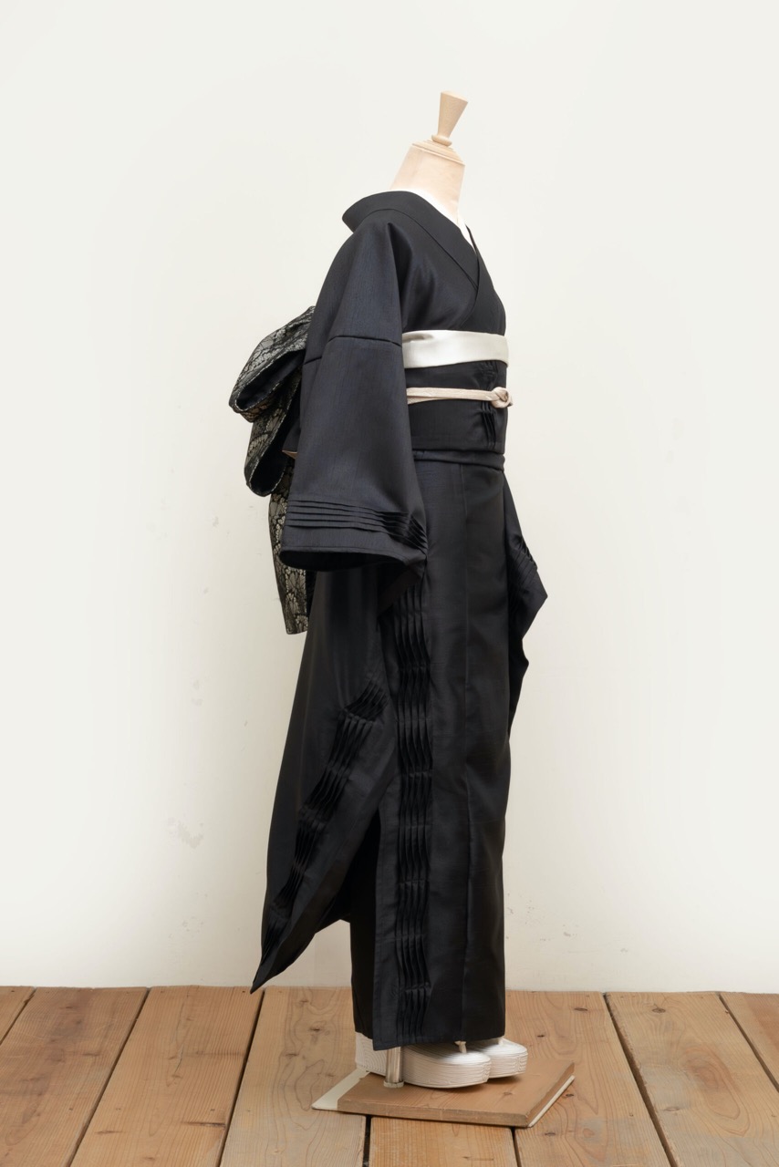 ピンタック振袖　SPUR（ブラック）　SAK-KMPTFB260211