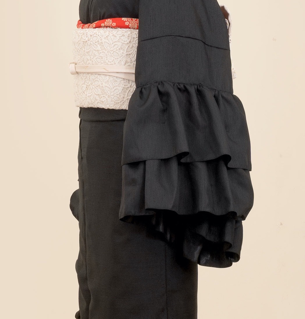 アシメフリル着物(ブラックシャンタン)　SAK-KMASF20240922