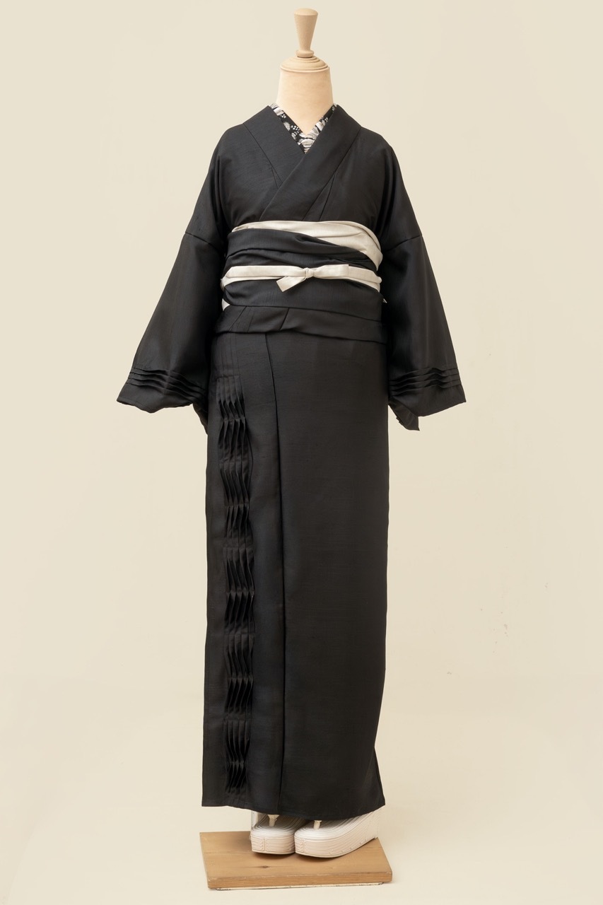 ピンタック着物　SPUR（ブラック） SAK-KMPTS250926