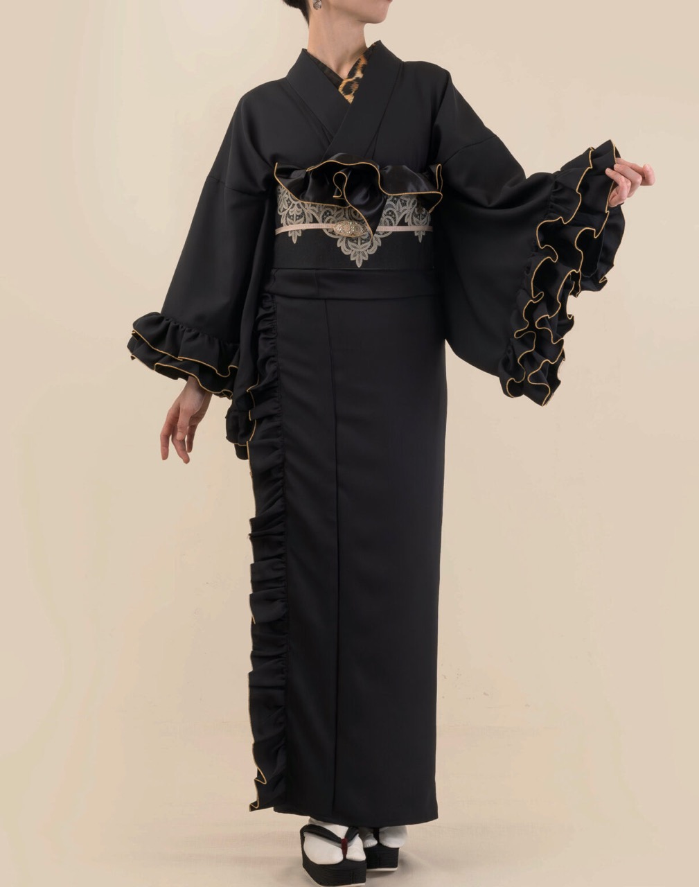 ギャザーフリル着物（ブラック）SAK-KMGF20241218